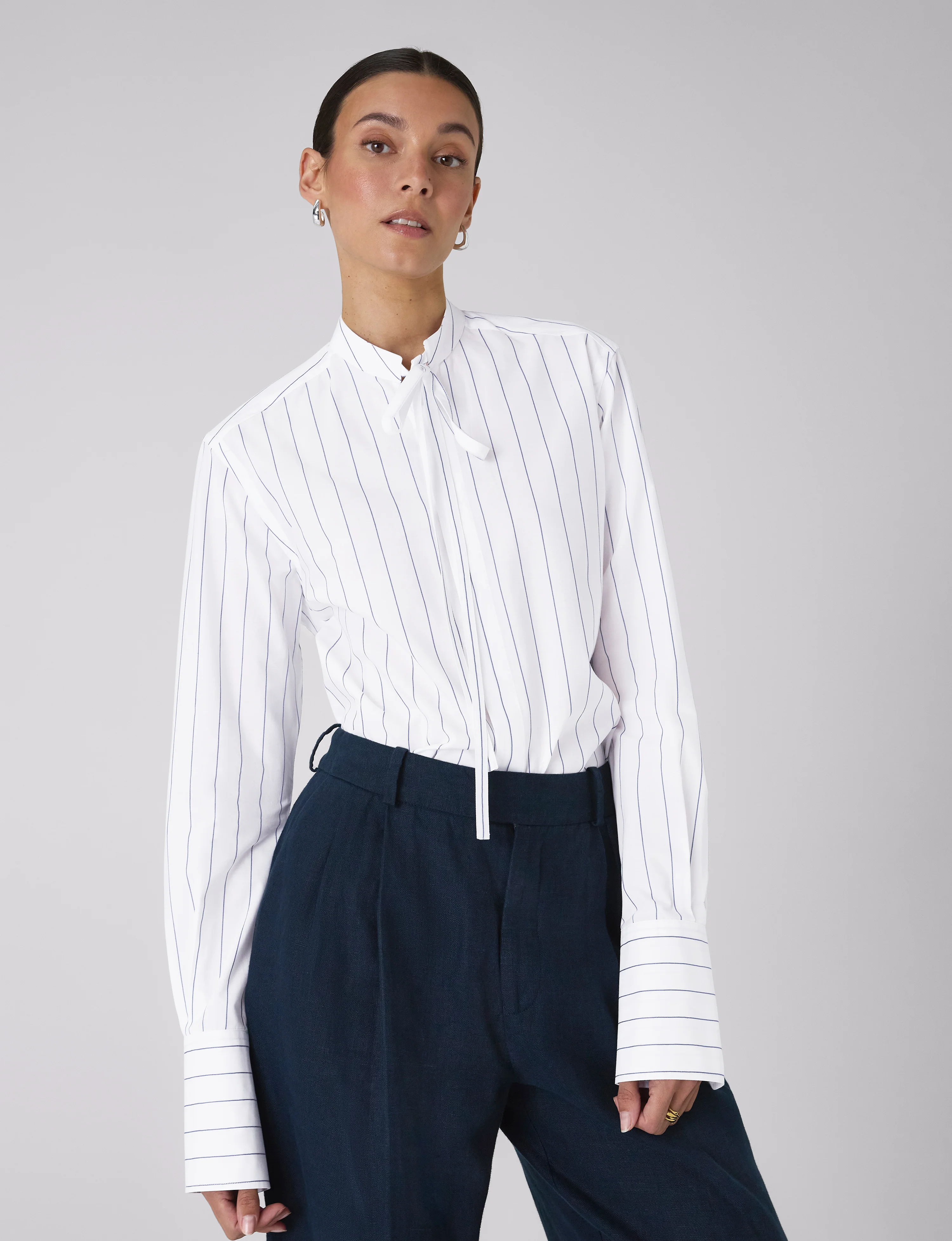The Boyfriend Bow Tie: Fine Poplin, Blue and White Stripe - Image 3